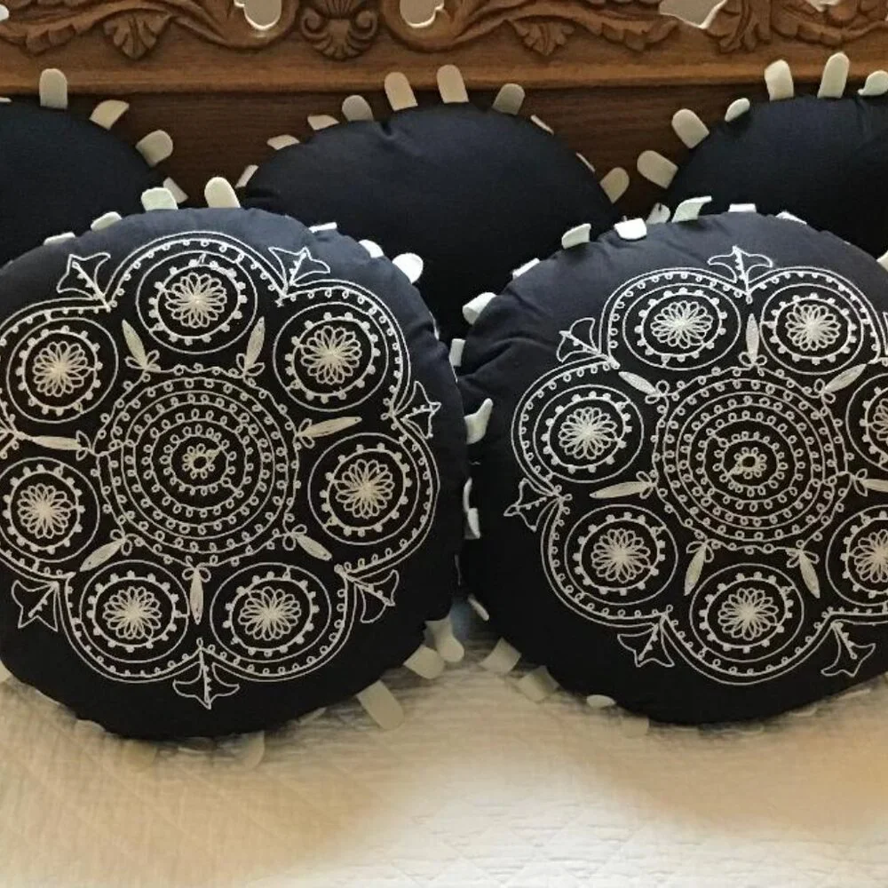 Vtg Pillows Boho Round 5 Total - 13